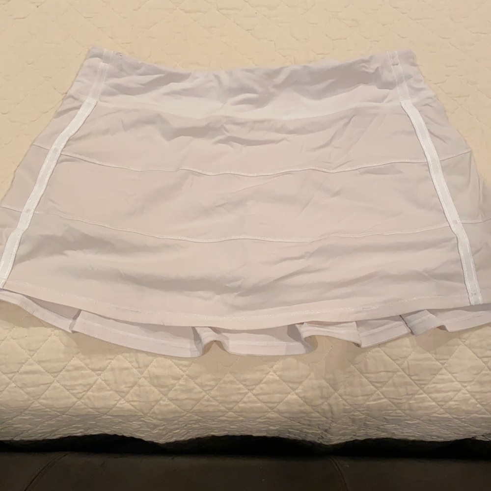 Lululemon Pace Rival Skort. White. Size 10 Tall.